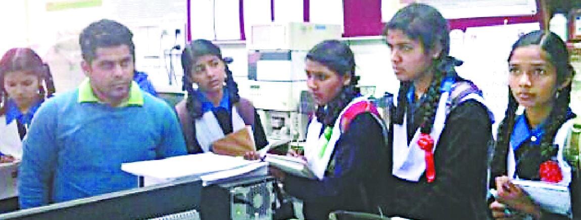 Students of the Educational Tour