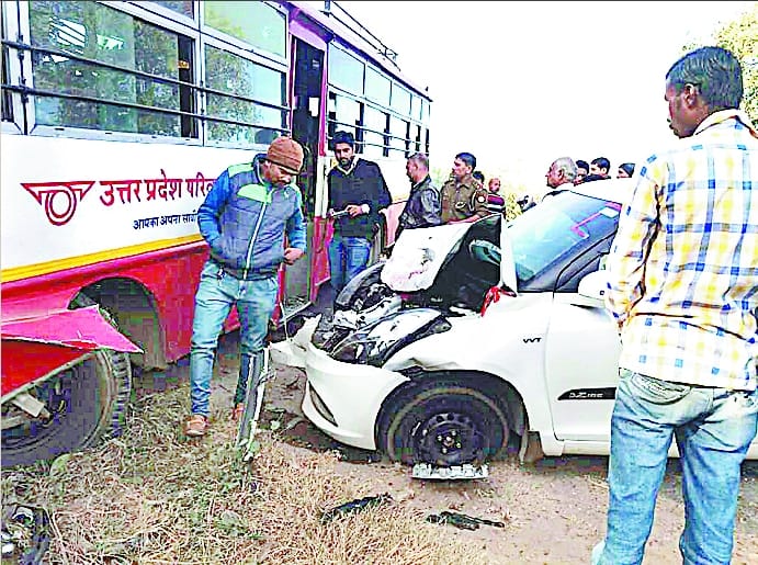 Roadways bus collided with the truck, 10 injured
