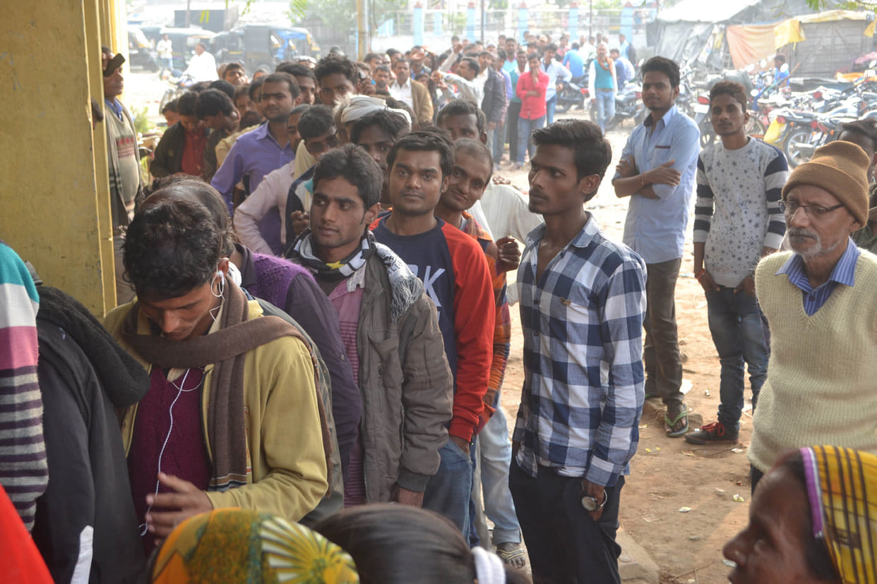 Banks are closed, long queues at ATMs