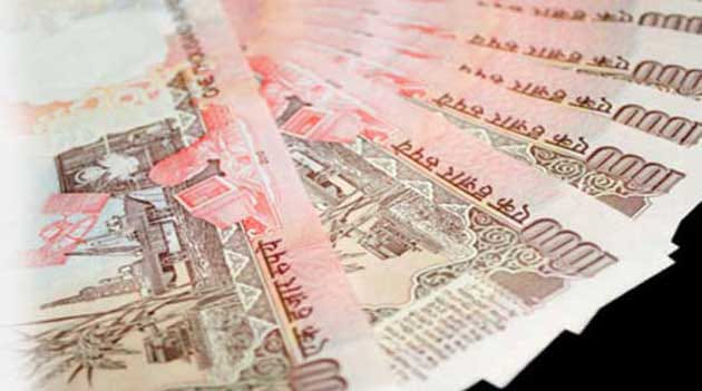 1000 rupies note returned to the market