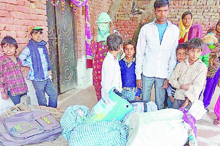 Akbarpur Sunheti are migrating from rural