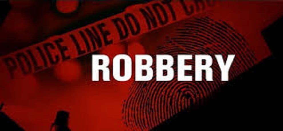 robbery on petrol pump