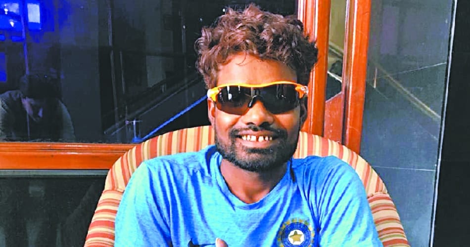 indian cricket team favourite ball boy dharamvir pal, full profile and amazing success story