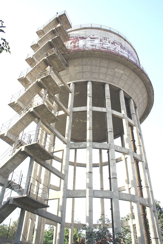 Overhead tank showpiece made up of one crore
