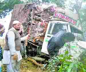 21 injured in bus accident