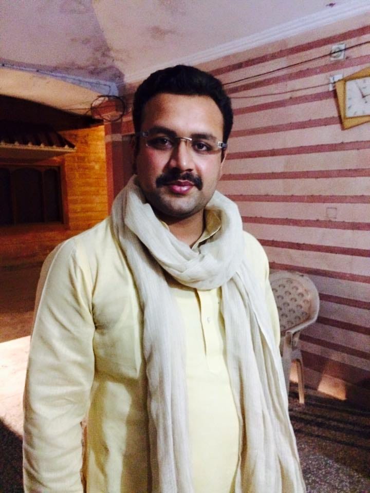 facebook post of sara singh and amanmani tripathi