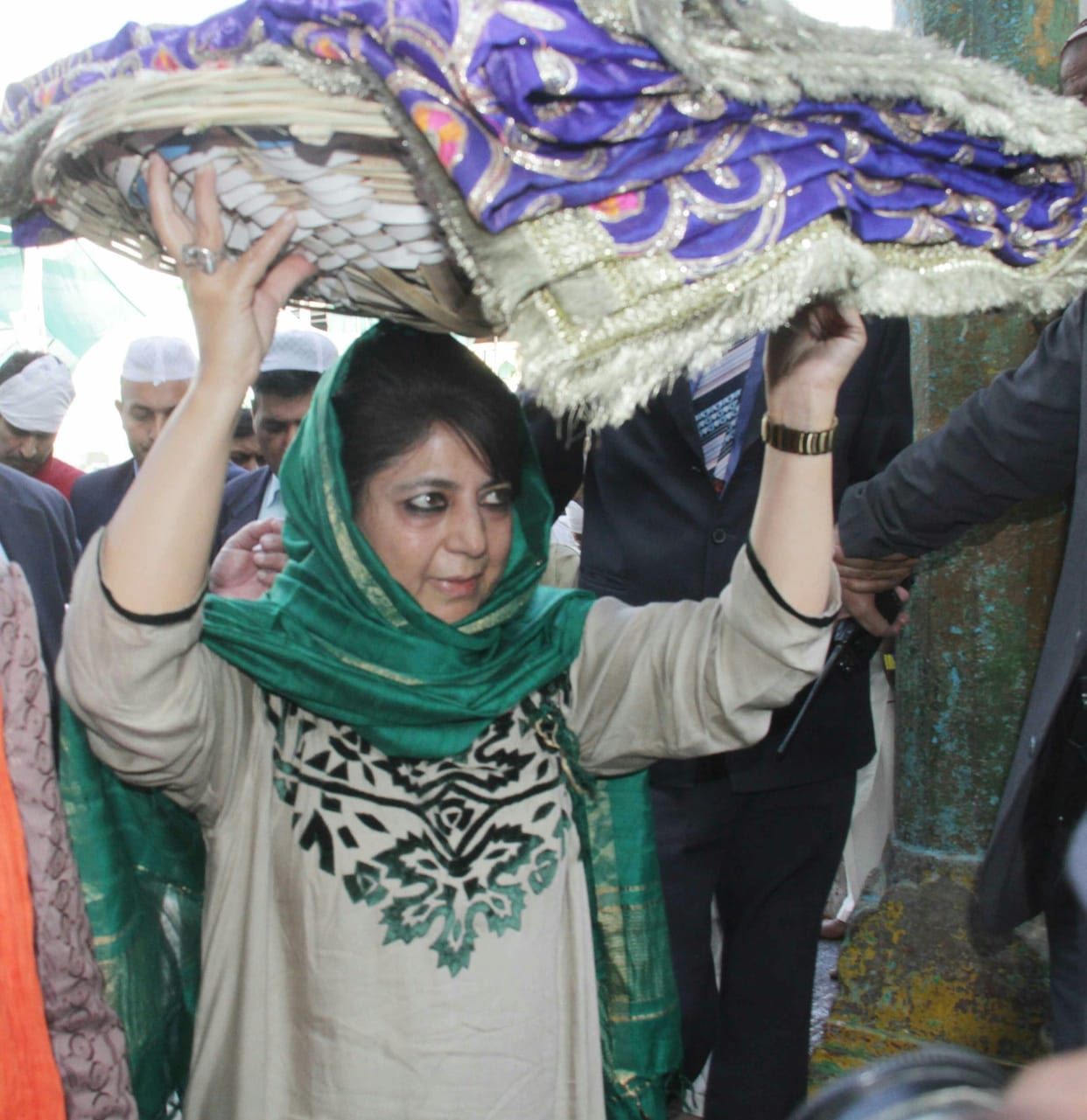 mehbooba mufti met with president