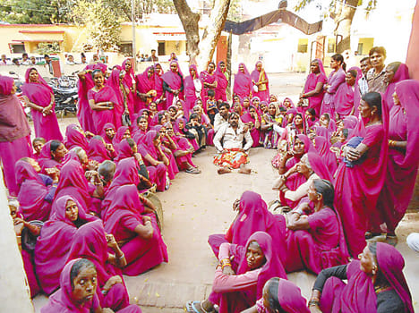 Pink gang Kotwali gherry