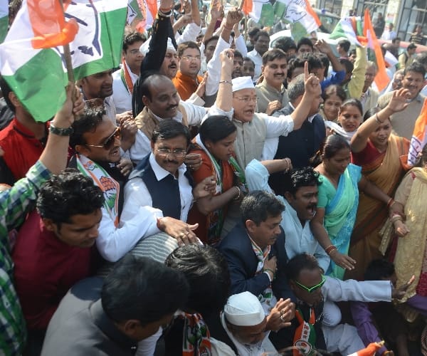 congress protest in Uttar Pradesh on currency ban.