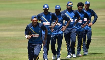 Sri Lanka Win Tri Series Defeating Zimbabwe In Finals