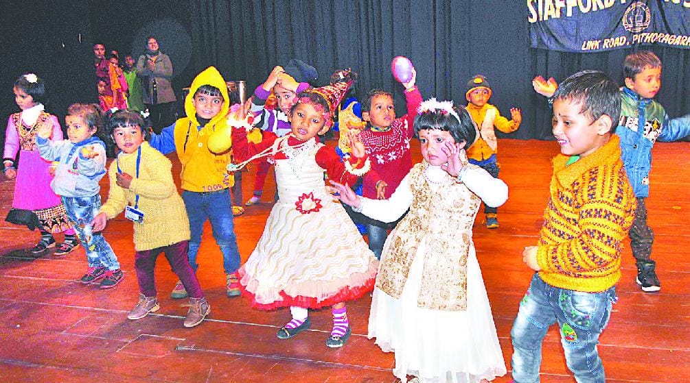 Annual school programs Stefrd colorful splash
