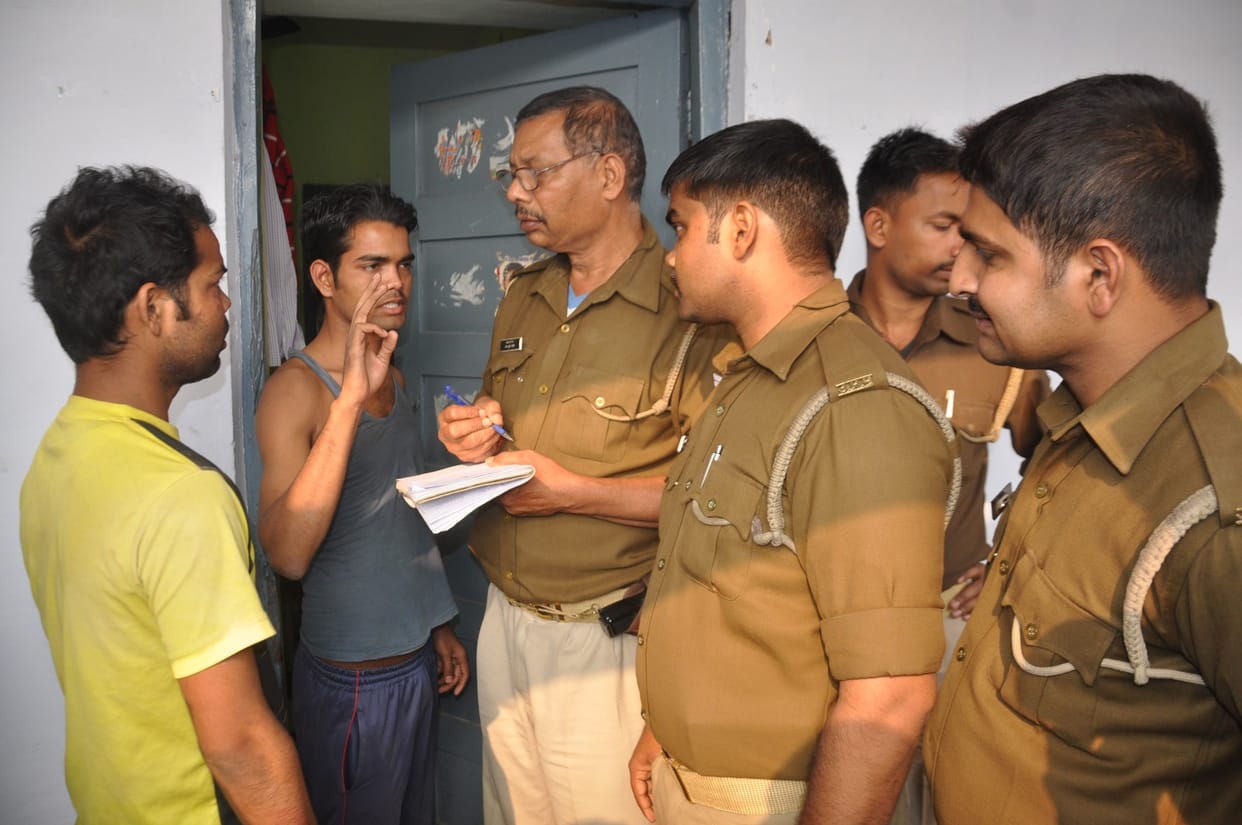 Gorakhpur university adminstration stricts for identity card
