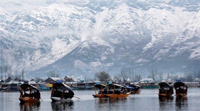 TEMPRETURE COMES DOWN LESS THEN ZERO IN KASHMIR