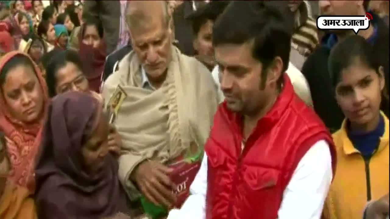 पुलिस गिरफ्त में एक लाख का इनामी नेता  