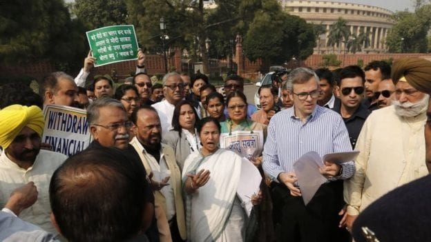 opposition party protest angaist note ban