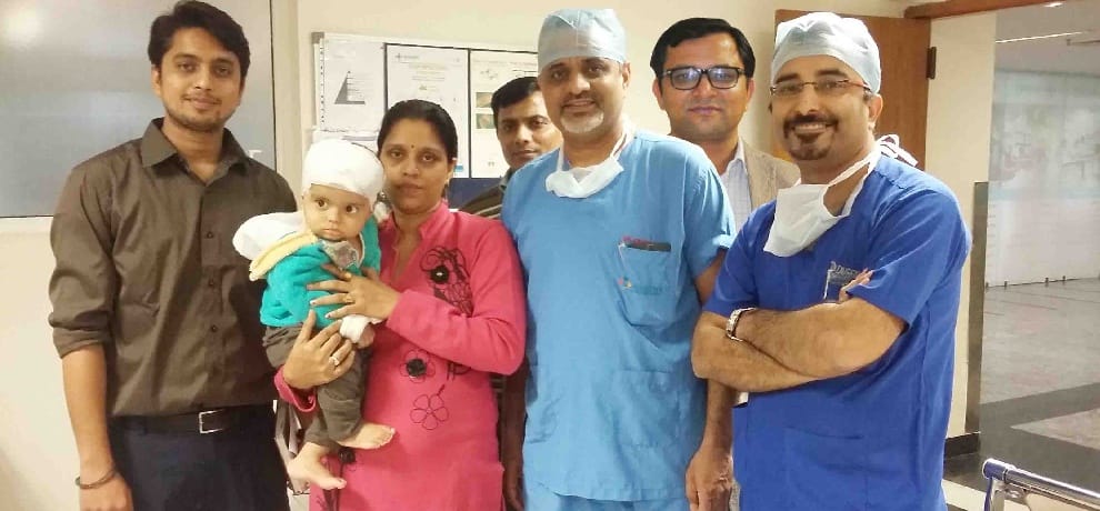 doctors took out tumor from 8 months old kid brain