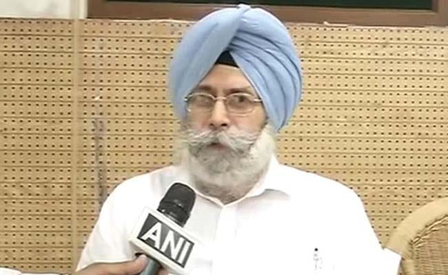 AAP cleared its stand on syl, asked for resignation of Sukhbir Badal