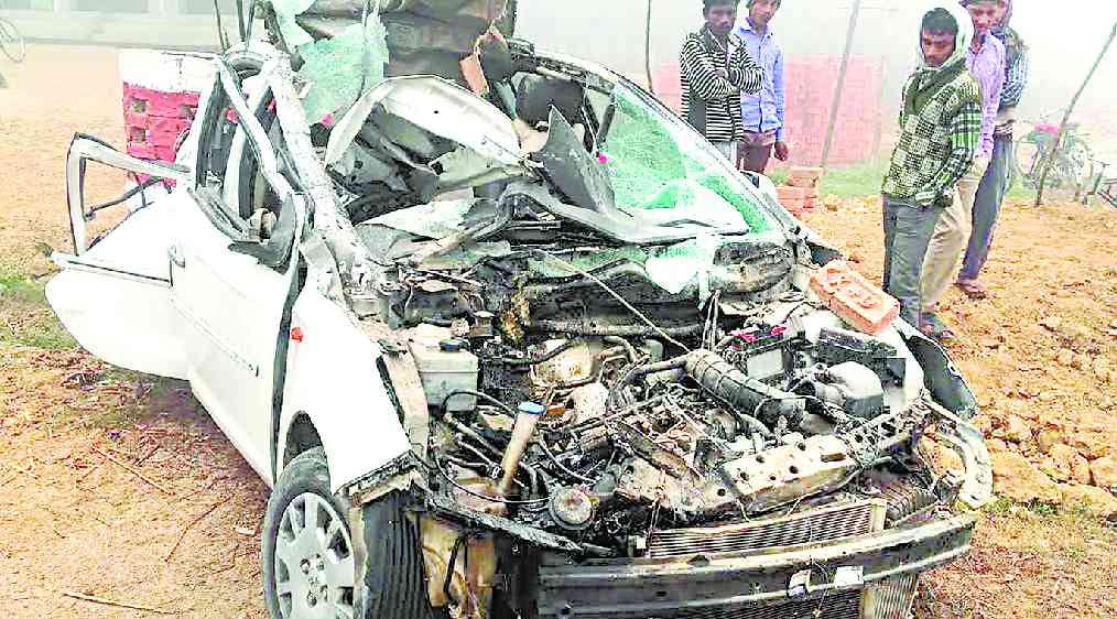 Fog havoc, two buses, trucks and cars in collision
