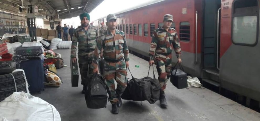 The atmosphere after rumor of bombs in the train, see the photos