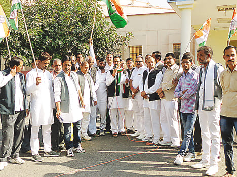 Notbandi Congressmen demonstrated, given the memorandum