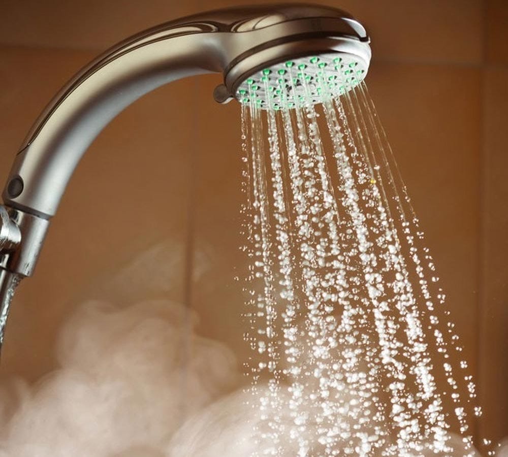 advantage and disadvantage of hot water