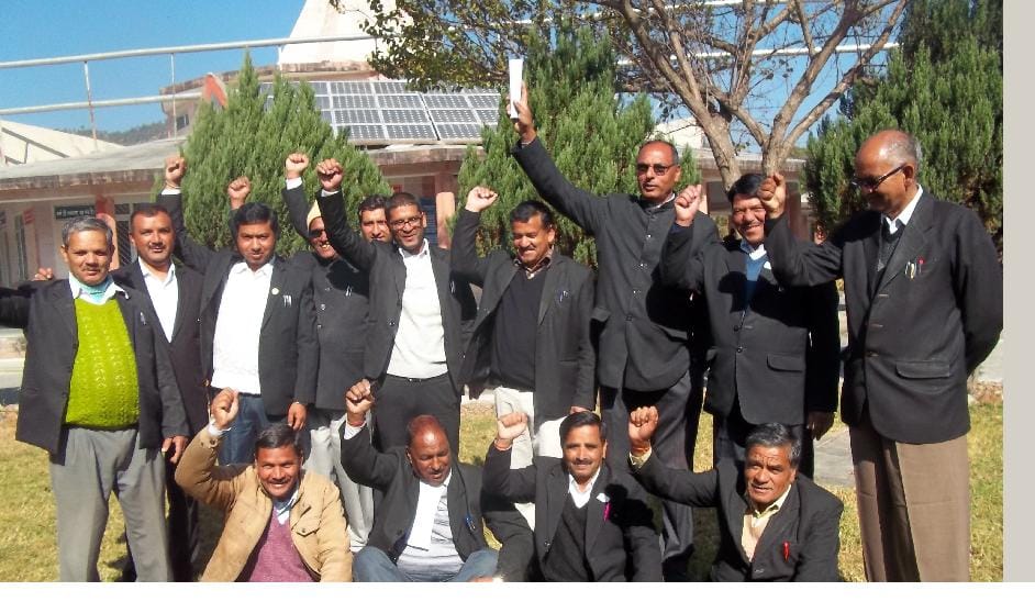 Lawyer desist from judicial functions, perform