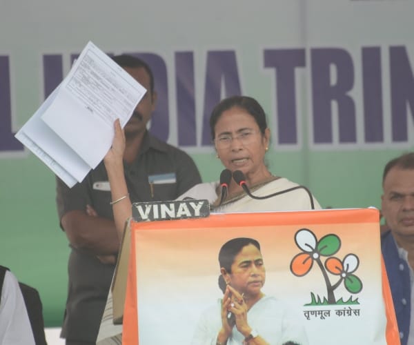  mamata banerjee rally in Lucknow.