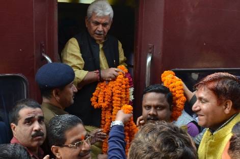 Minister of State for Railways, Delhi-Bareilly The inspection of the rail section