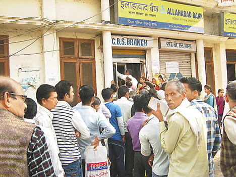 Currency in most banks did not, people Desperate