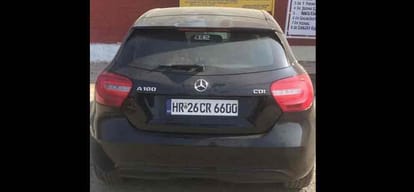  Gurugram police seized a cash of Rs.3500000 that seems to be a black money