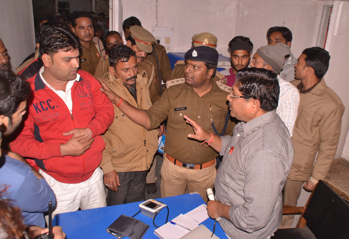 Old woman died in the hospital at the district commotion 