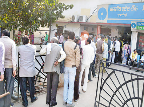 Two days later open bank, drew a crowd of customers