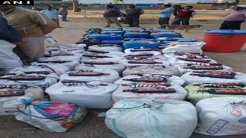 police and custom had taken big action captured spirit worth rupees 18 lakh