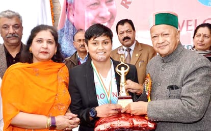 Virbhadra Singh Inaugaurate parking in shimla, New Building to RKMV.
