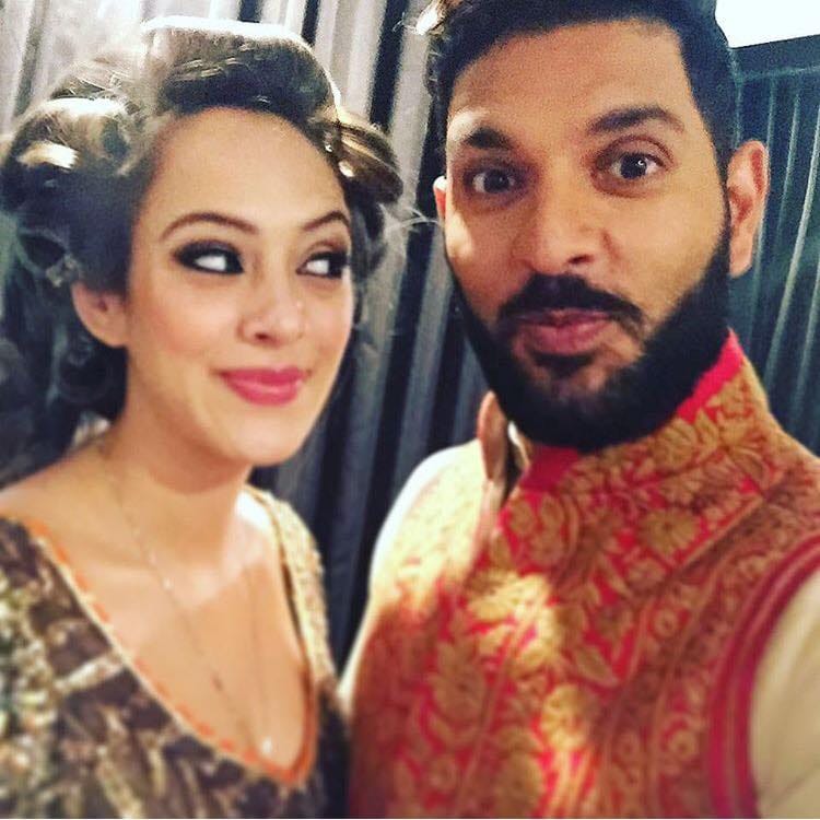 Yuvraj Singh Mehandi Pics