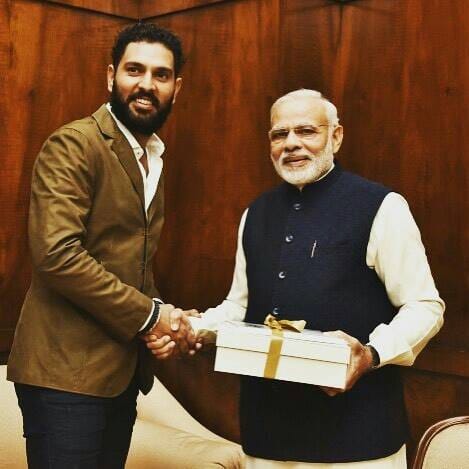 Yuvraj Singh Mehandi Pics