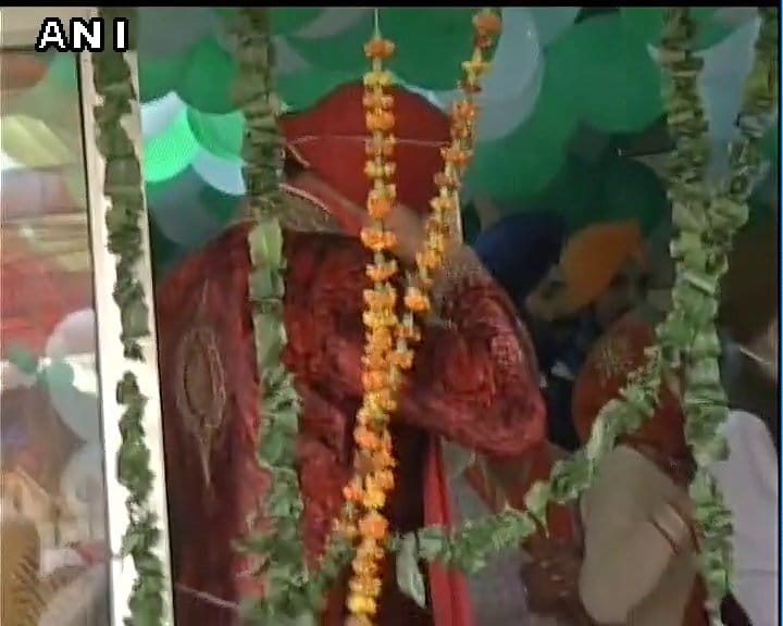 Live pics from yuvraj singh and hezel wedding ceremony from punjab