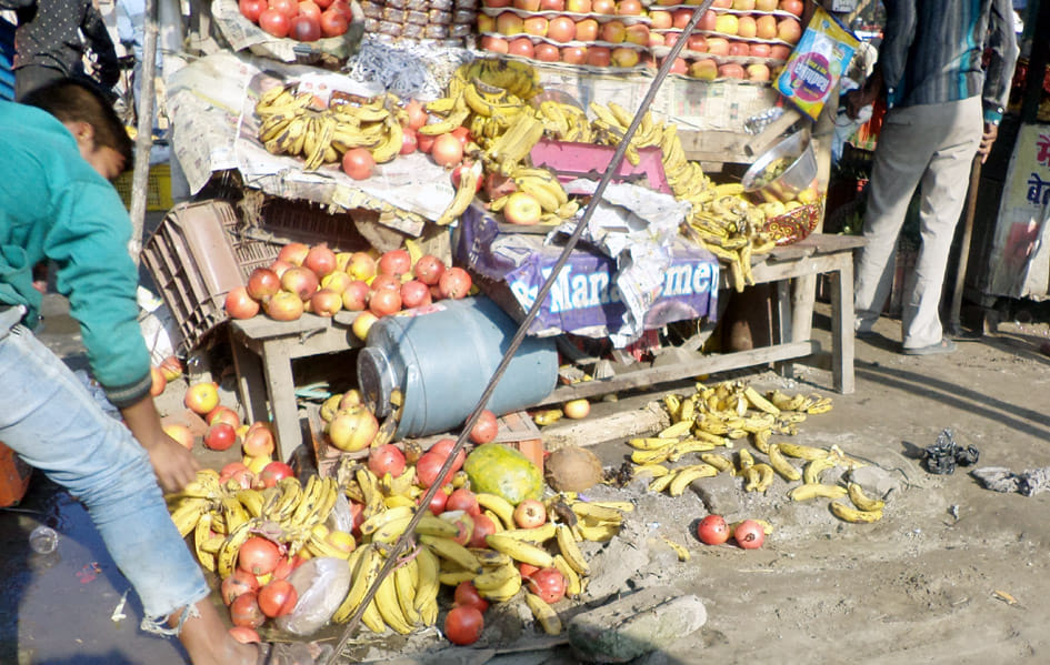 JCB Grji poor, large encroachers spared