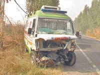 sonipat, accident, road, 13 injurd, ambulance