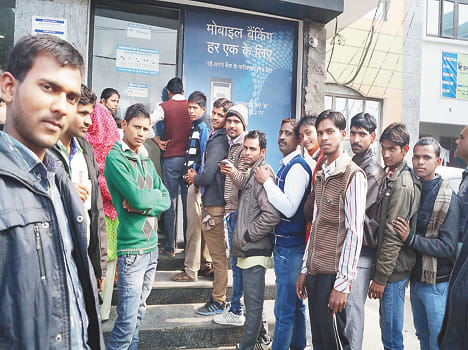 Banks rush to diverge, stuck to ATM