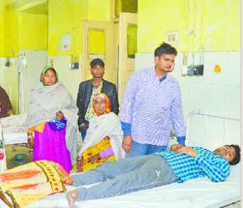 Shoot businessman son robbed five thousand