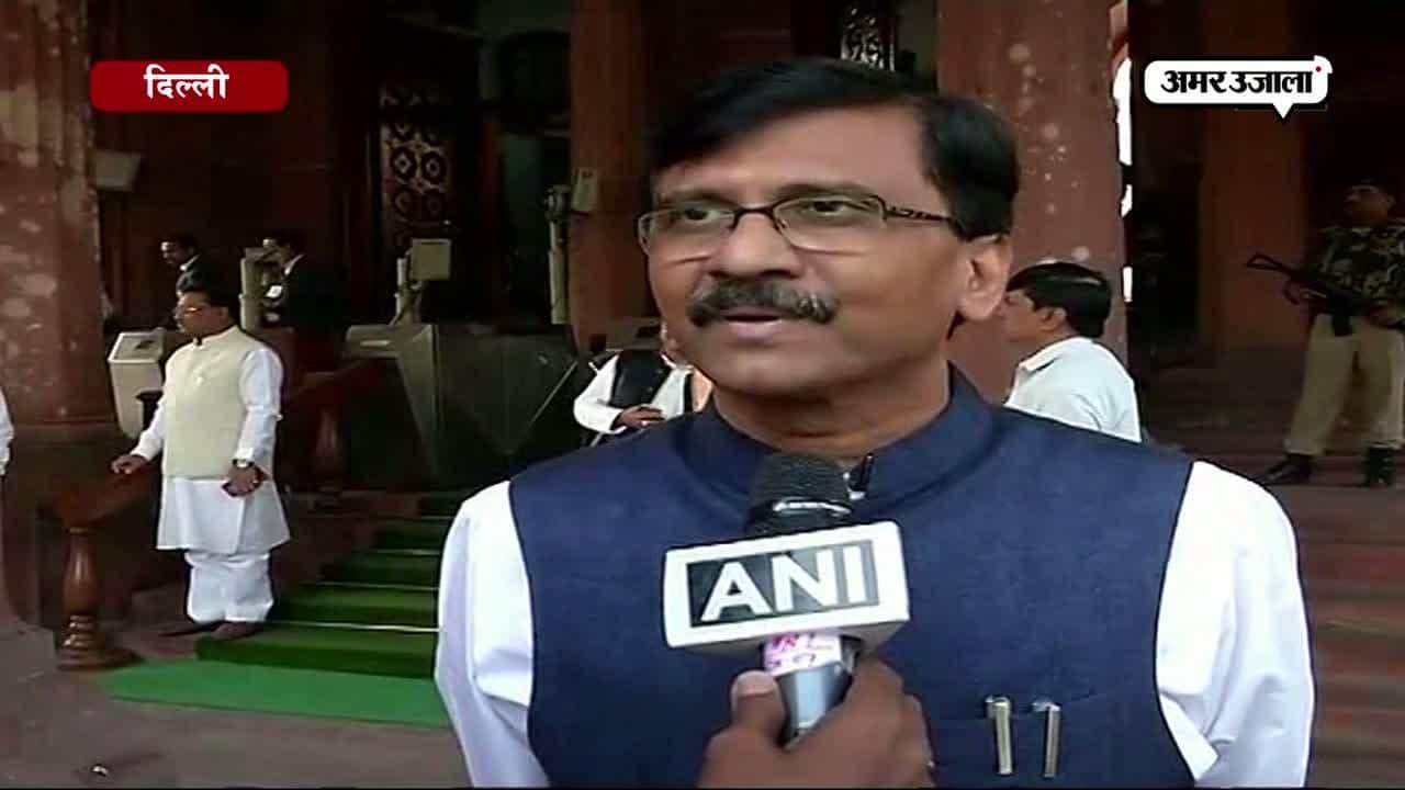 संजय राउत का पर्रिकर पर तंज 