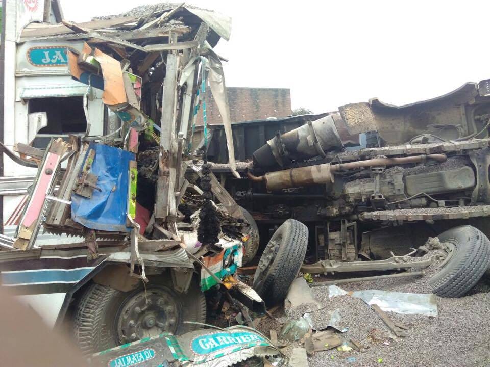 12 road accident in dense fog at kanpur
