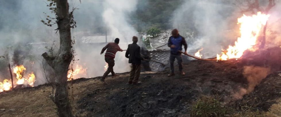 Malli Patli 40 grass fires in the village looted ash