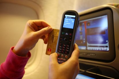 demonetization: its Salary day! length of lines may be increase in ATM and Banks 