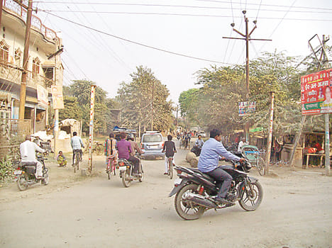 Zero traffic resources, public rule-breaking heroes