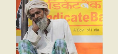 tour and travel business is facing tough problem after demonetization in gurugram