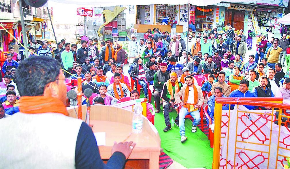 Frontier villages empty of concern