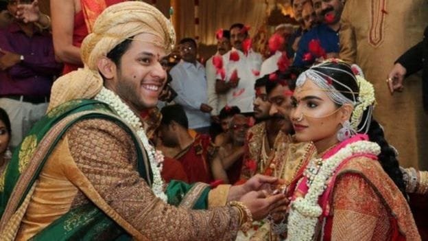 Madhya pradesh couple got married, just surved the tea for guests 