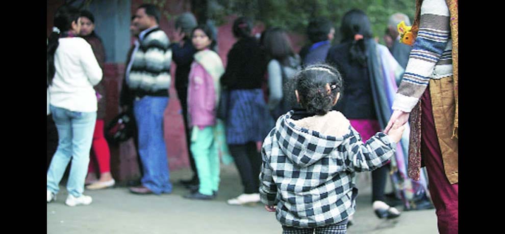 Police man had also cute heart, shows mohali police